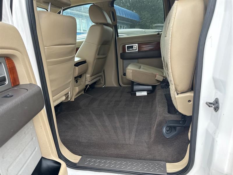 Ford F-150 XL SuperCrew 5.5-ft. Bed 4WD 2010
