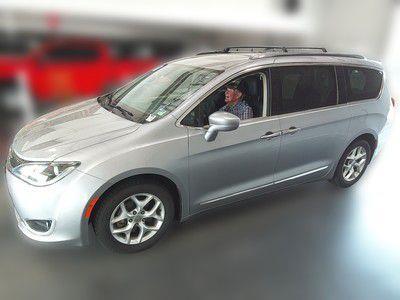 Chrysler Pacifica Touring-L Plus 2018