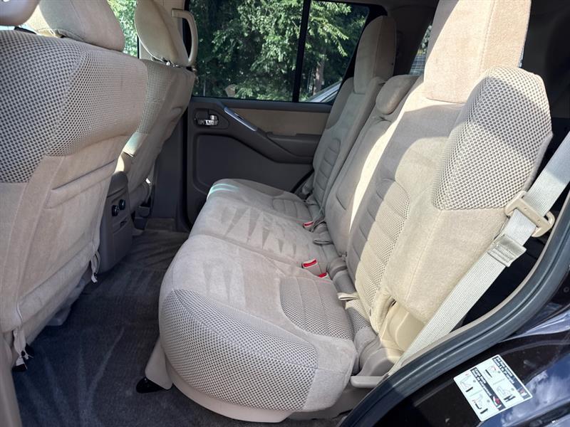 Nissan Pathfinder S 4WD 2012