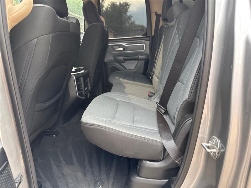 RAM 1500 Big Horn Quad Cab 4WD 2020