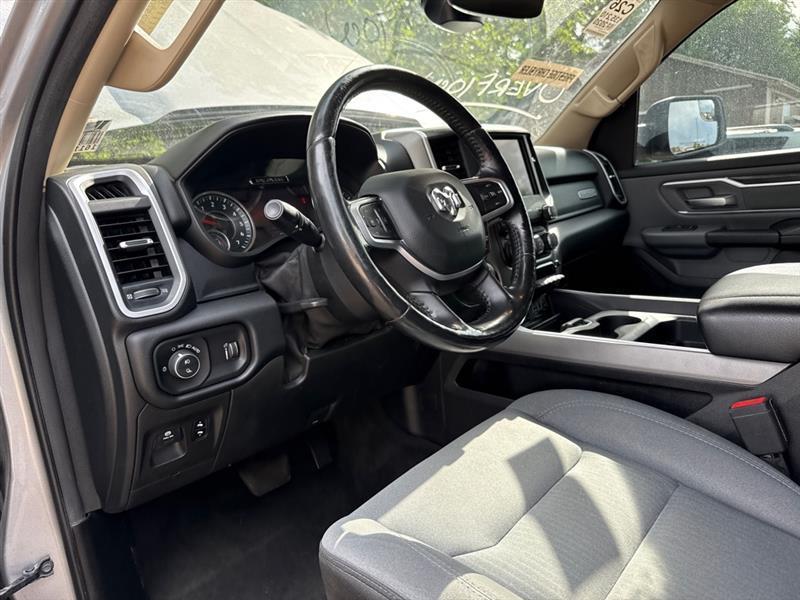 RAM 1500 Big Horn Quad Cab 4WD 2020