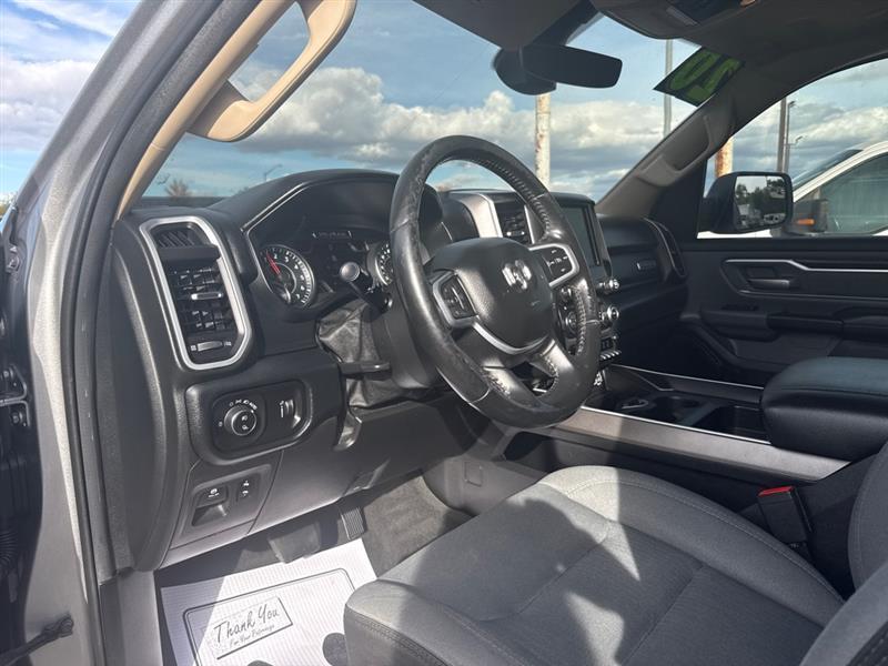 RAM 1500 Big Horn Quad Cab 4WD 2020