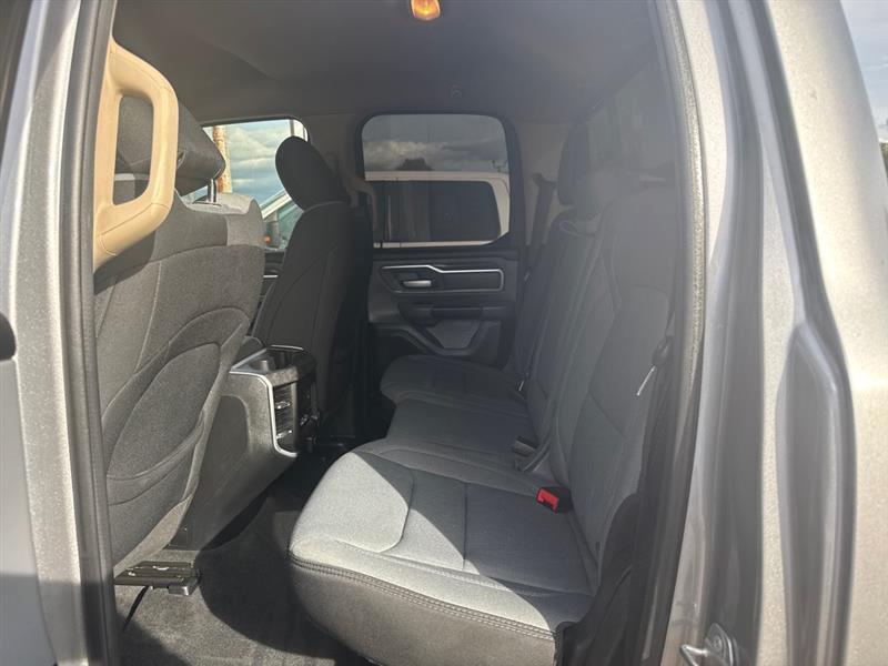 RAM 1500 Big Horn Quad Cab 4WD 2020
