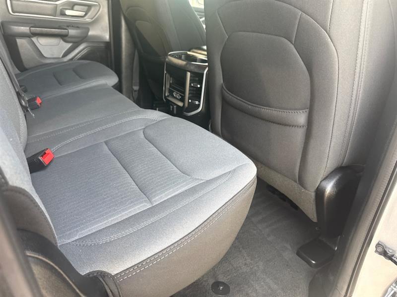 RAM 1500 Big Horn Quad Cab 4WD 2020