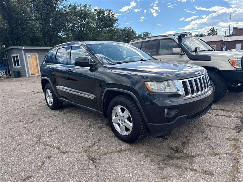 Jeep Grand Cherokee Laredo 4WD 2011