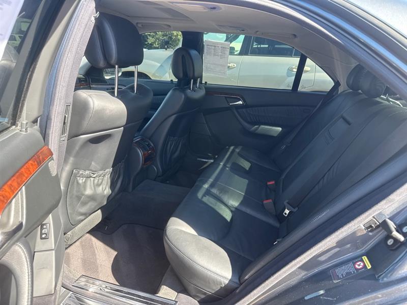 Mercedes-Benz S-Class photo 9