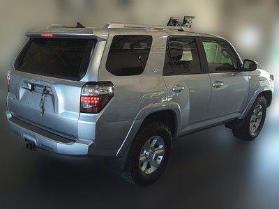 Toyota 4Runner SR5 2WD 2015
