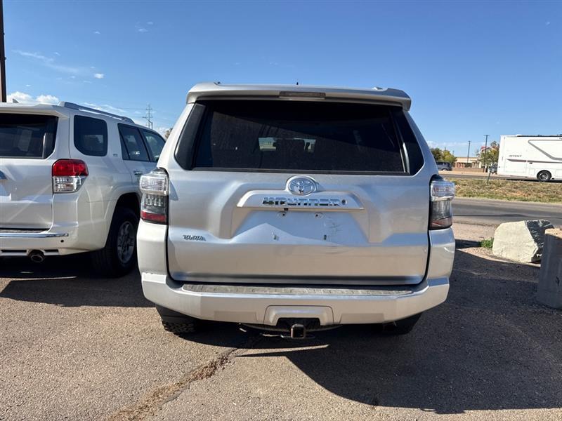 Toyota 4Runner photo 6
