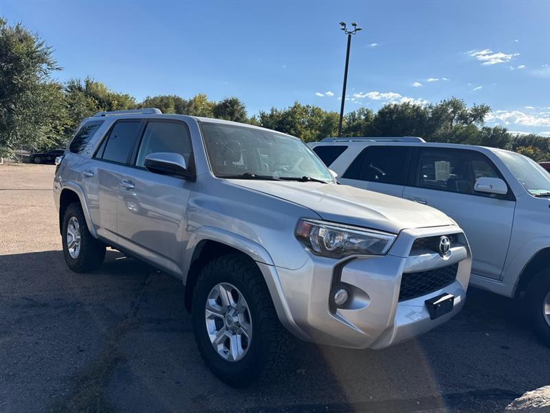 Toyota 4Runner photo 8