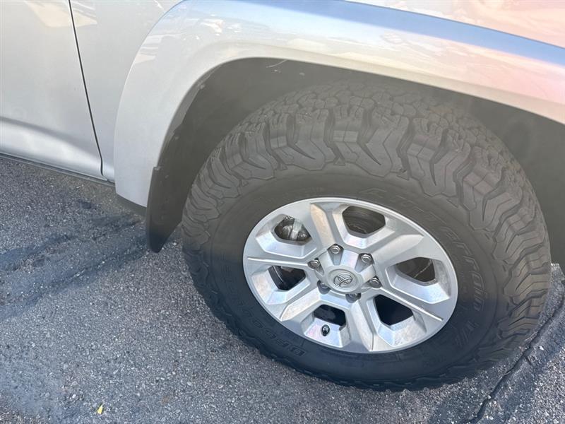 Toyota 4Runner photo 15
