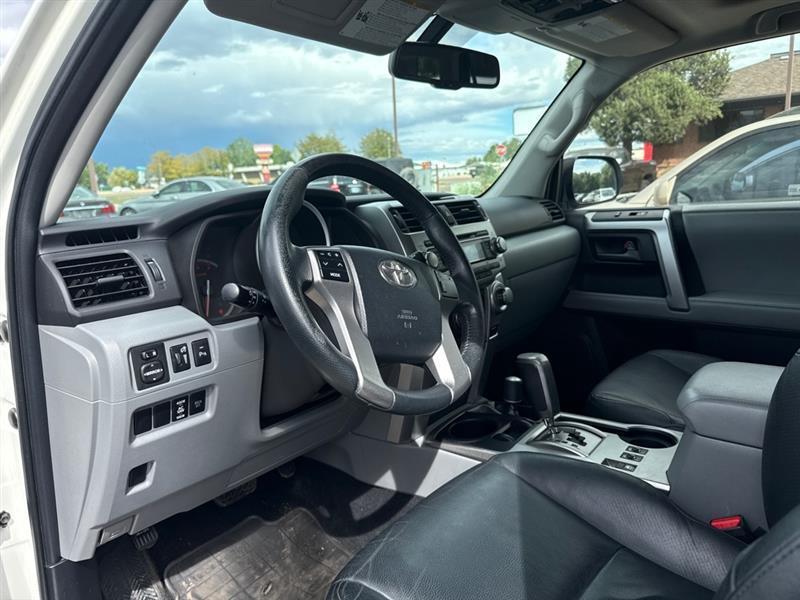 Toyota 4Runner photo 13