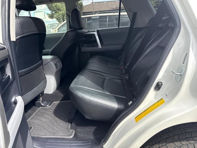 Toyota 4Runner photo 14