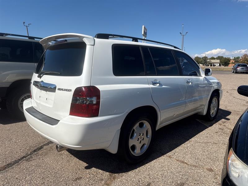 Toyota Highlander V6 2WD with 3rd-Row Seat 2007