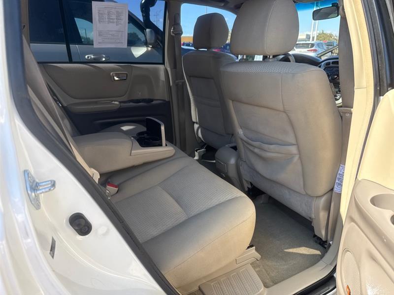 Toyota Highlander V6 2WD with 3rd-Row Seat 2007