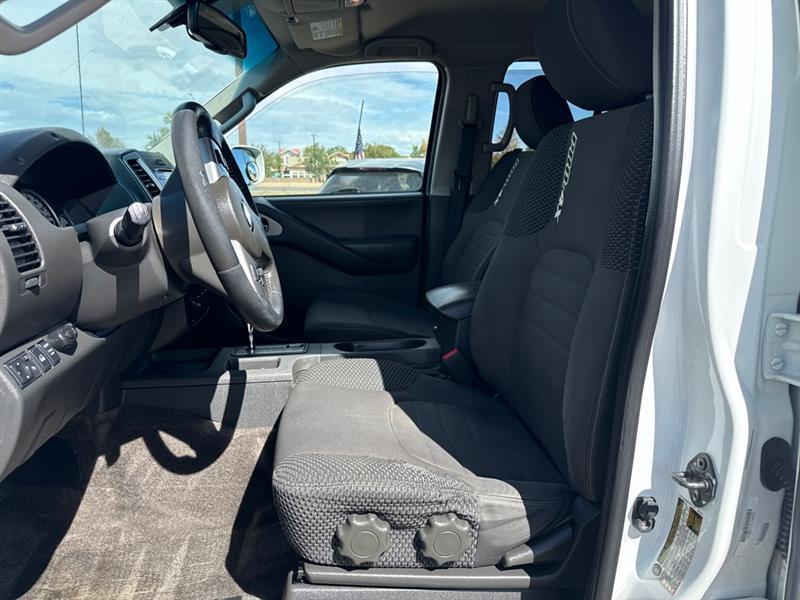 Nissan Frontier S Crew Cab 4WD 2013