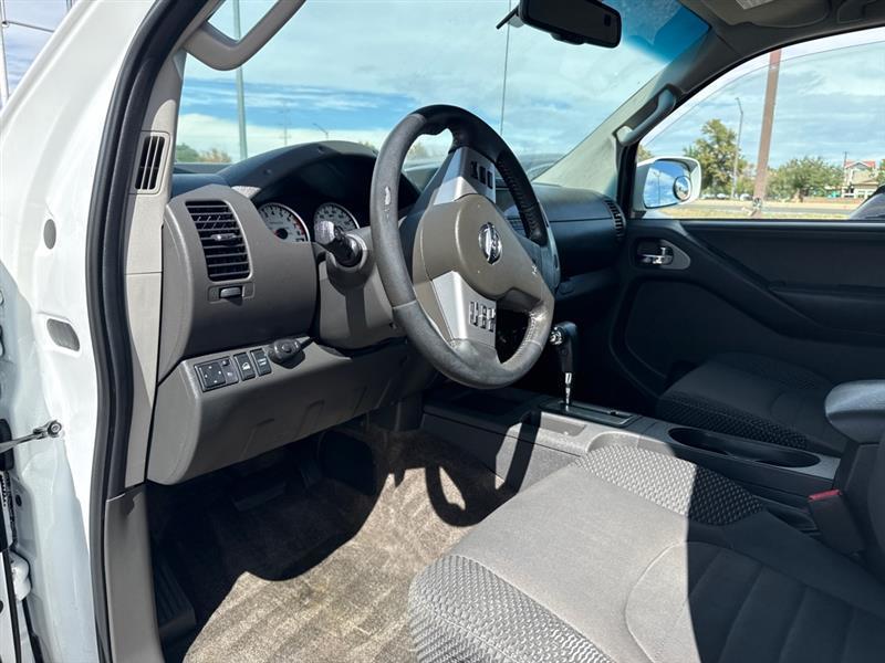 Nissan Frontier S Crew Cab 4WD 2013
