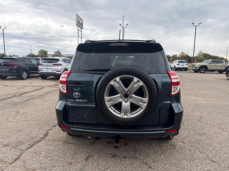 Toyota RAV4 photo 10