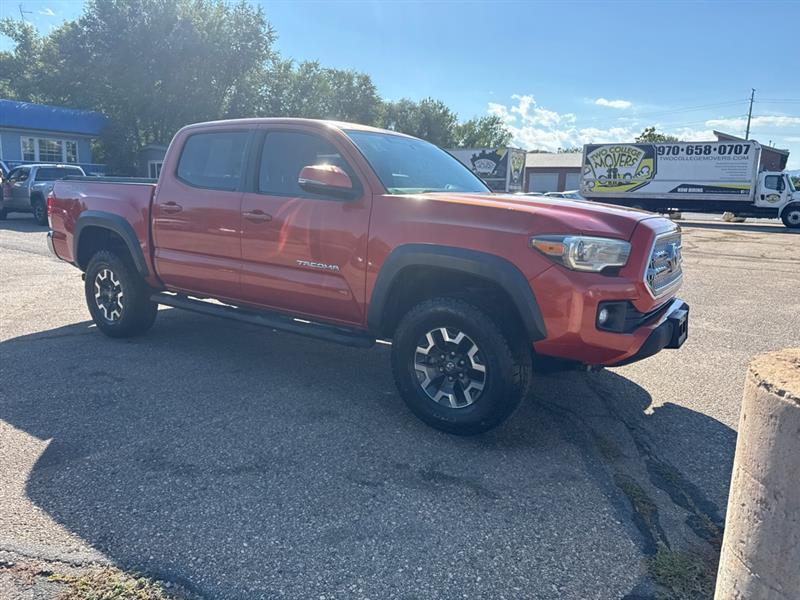 Toyota Tacoma photo 8