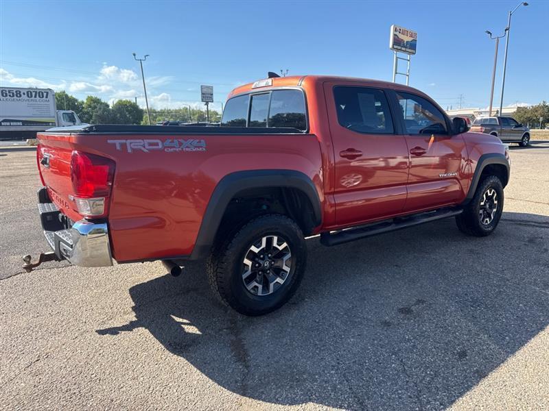 Toyota Tacoma photo 10