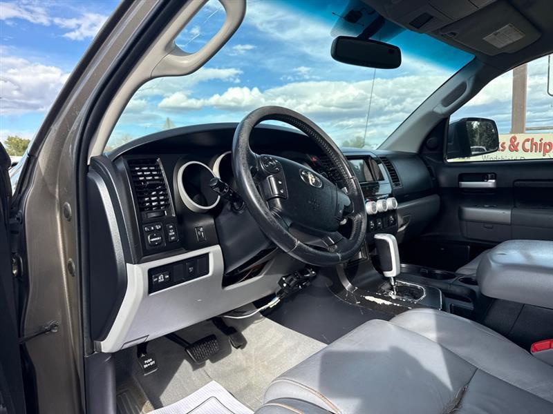 Toyota Tundra Limited Double Cab 5.7L 4WD 2008