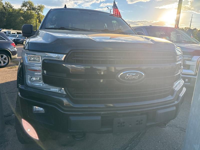 Ford F-150 photo 2