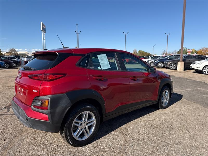 Hyundai Kona photo 2
