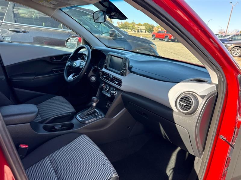 Hyundai Kona photo 9
