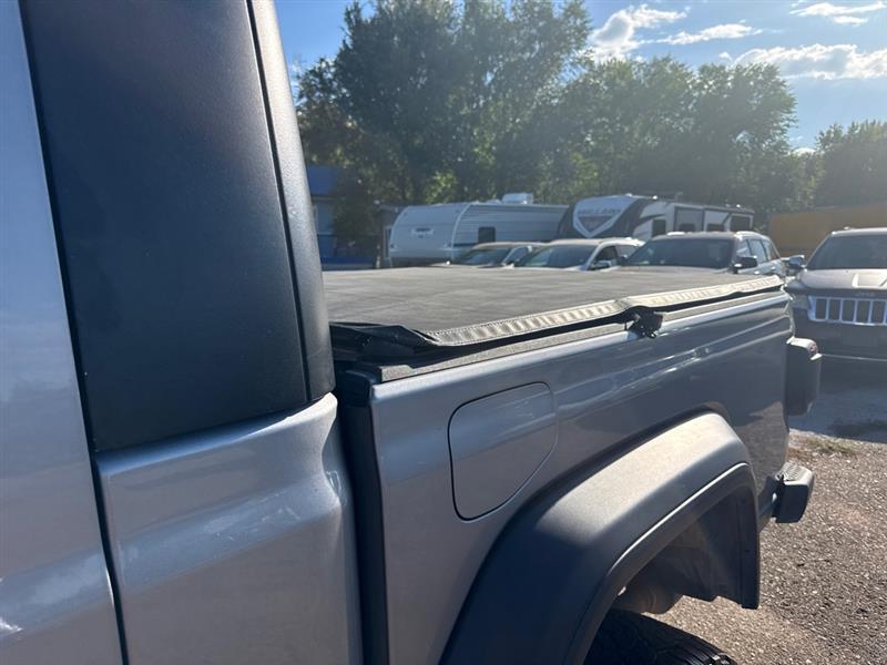 Jeep Gladiator photo 10