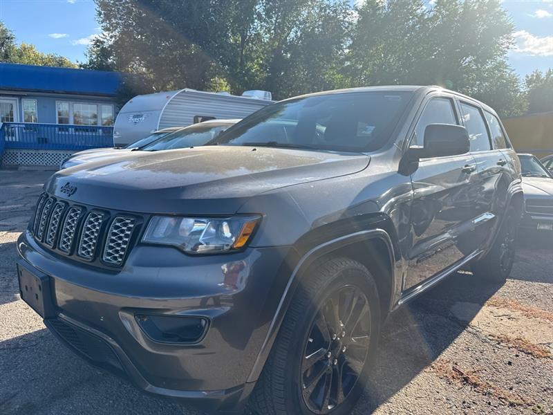 Jeep Grand Cherokee photo 2
