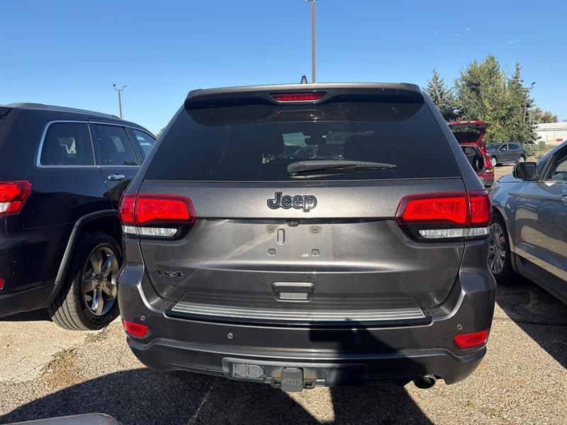 Jeep Grand Cherokee photo 4