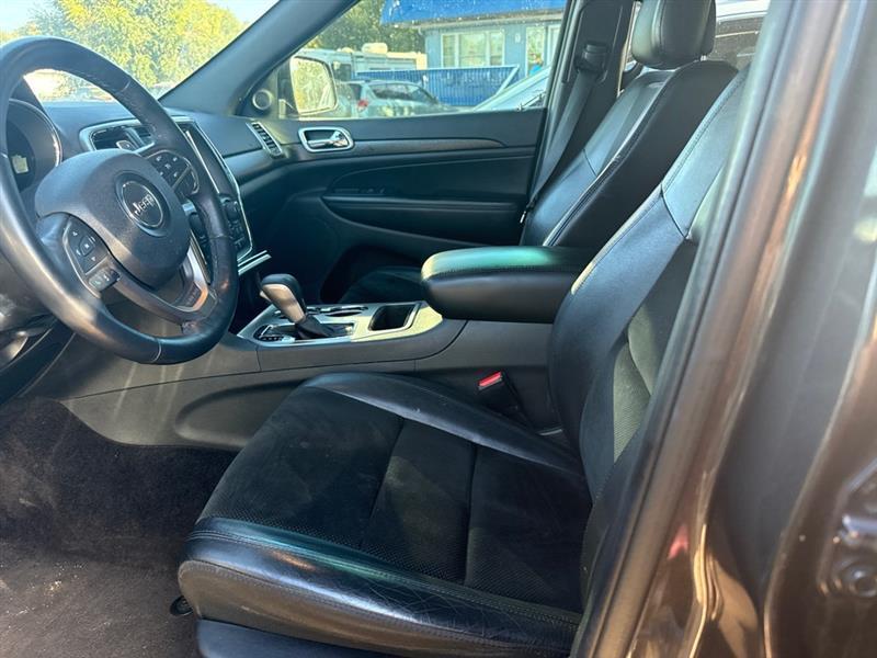 Jeep Grand Cherokee photo 6