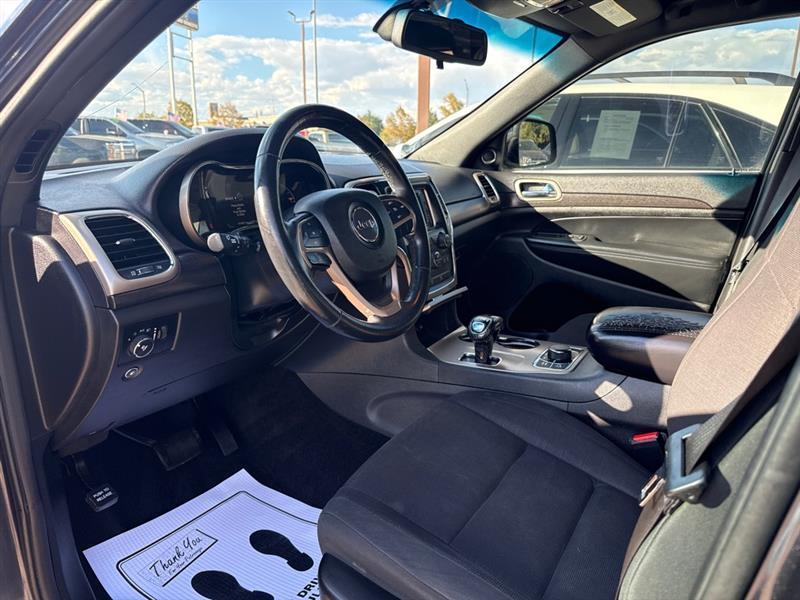 Jeep Grand Cherokee photo 8