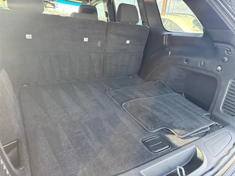 Jeep Grand Cherokee photo 11
