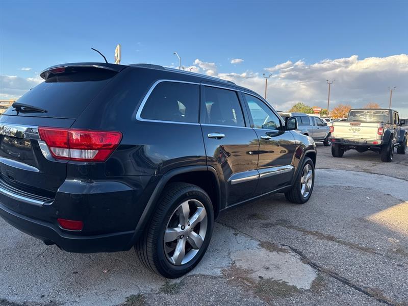 Jeep Grand Cherokee photo 4