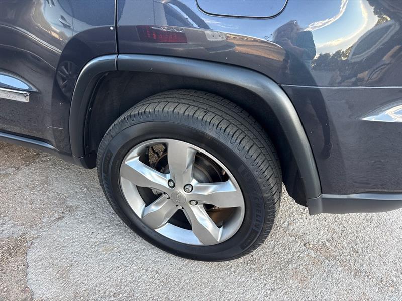 Jeep Grand Cherokee photo 9