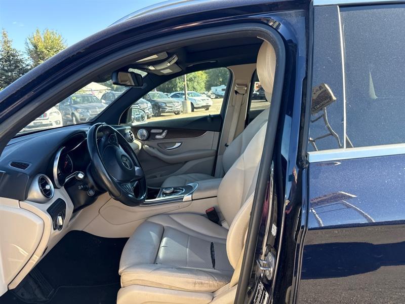 Mercedes-Benz GLC-Class photo 10