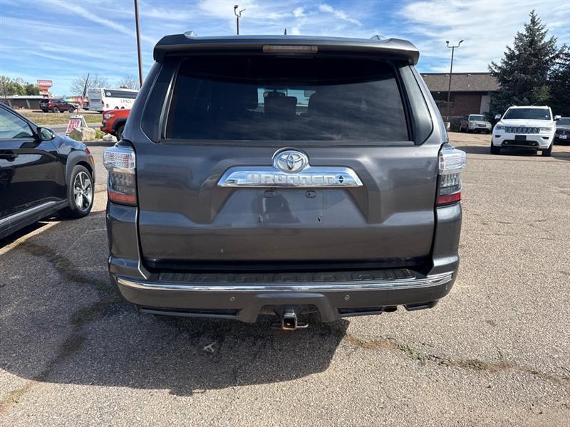 Toyota 4Runner SR5 4WD 2016
