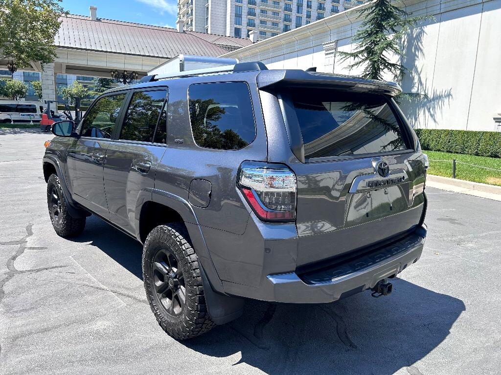 Toyota 4Runner SR5 4WD 2019
