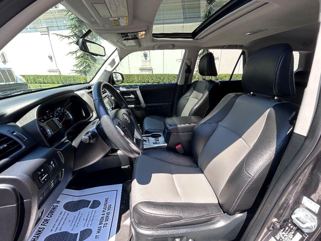 Toyota 4Runner SR5 4WD 2019