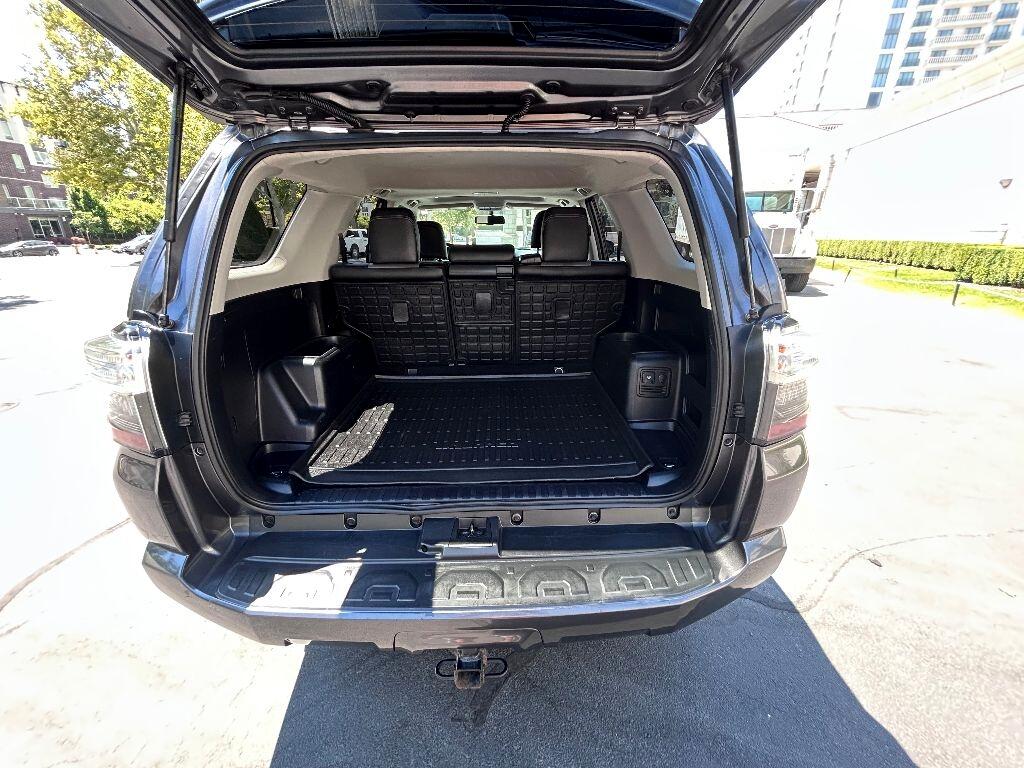 Toyota 4Runner SR5 4WD 2019