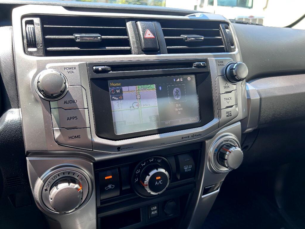 Toyota 4Runner SR5 4WD 2019