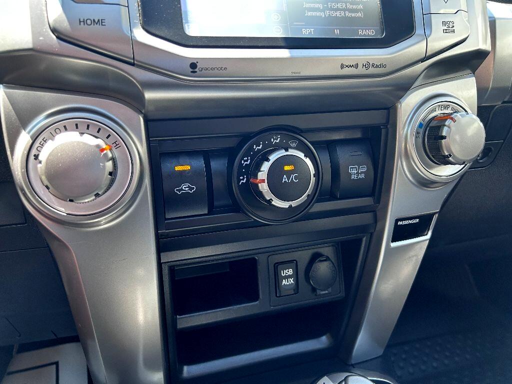 Toyota 4Runner SR5 4WD 2019