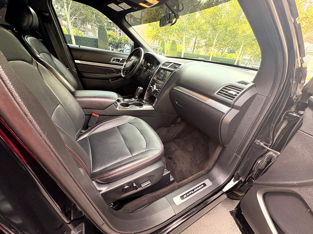 Ford Explorer Sport 4WD 2017