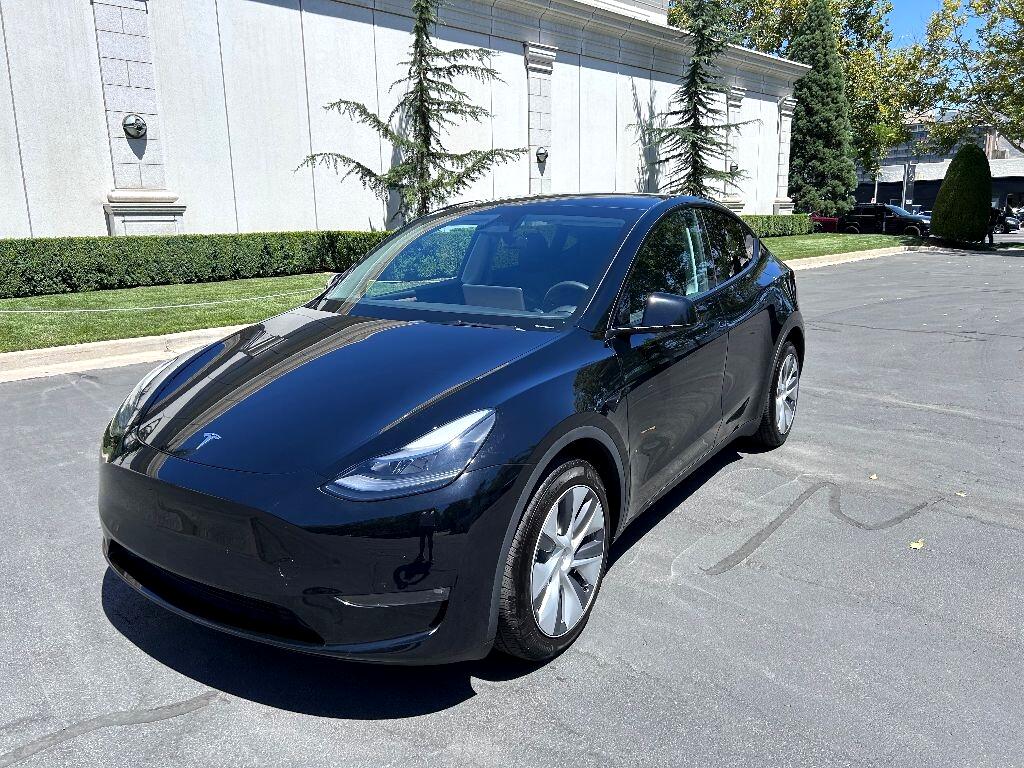 Tesla Model Y Long Range 2023