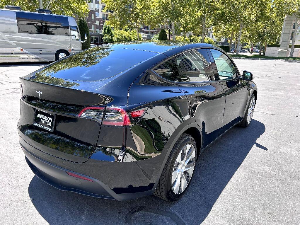 Tesla Model Y Long Range 2023