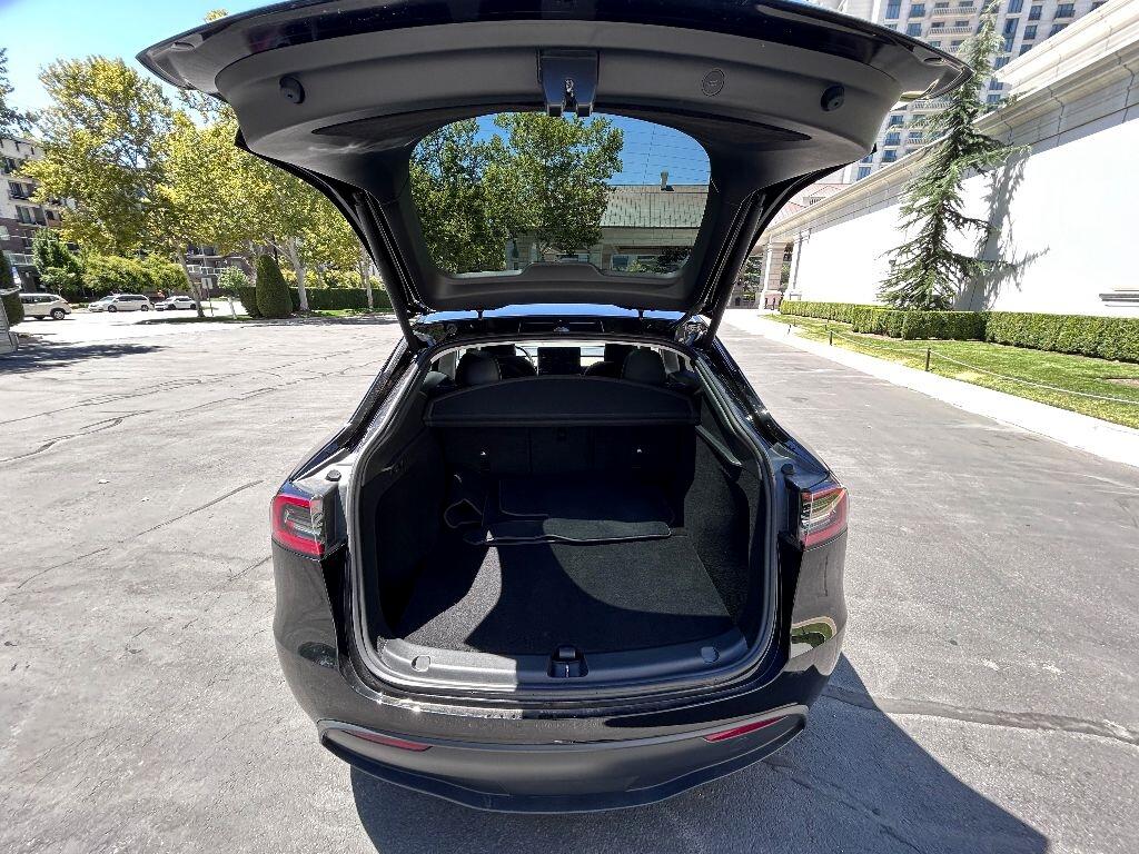 Tesla Model Y Long Range 2023