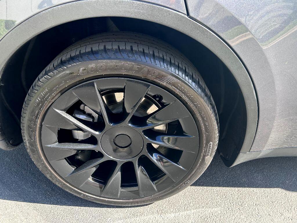 Tesla Model Y Long Range 2023