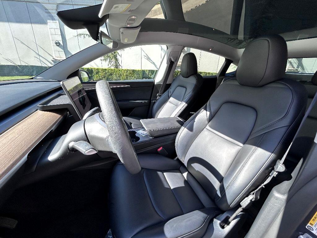 Tesla Model Y Long Range 2023