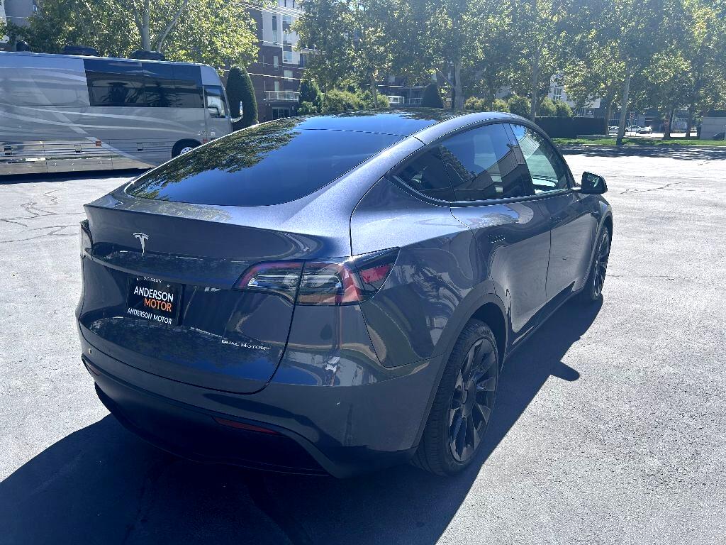 Tesla Model Y Long Range 2023