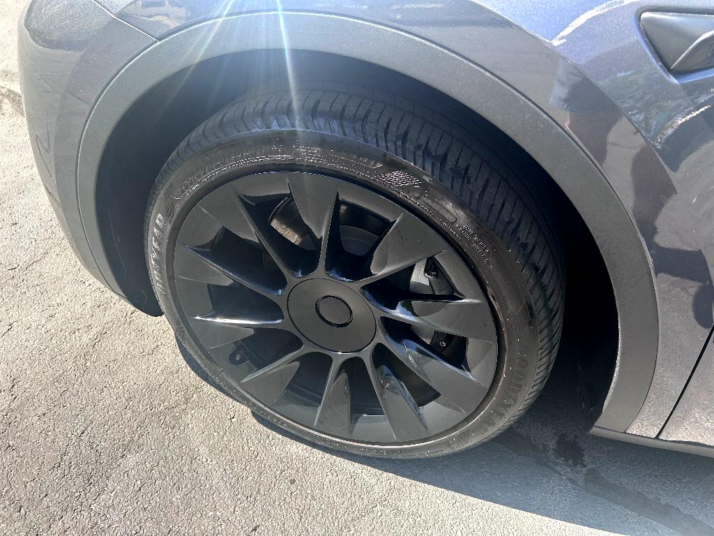 Tesla Model Y Long Range 2023